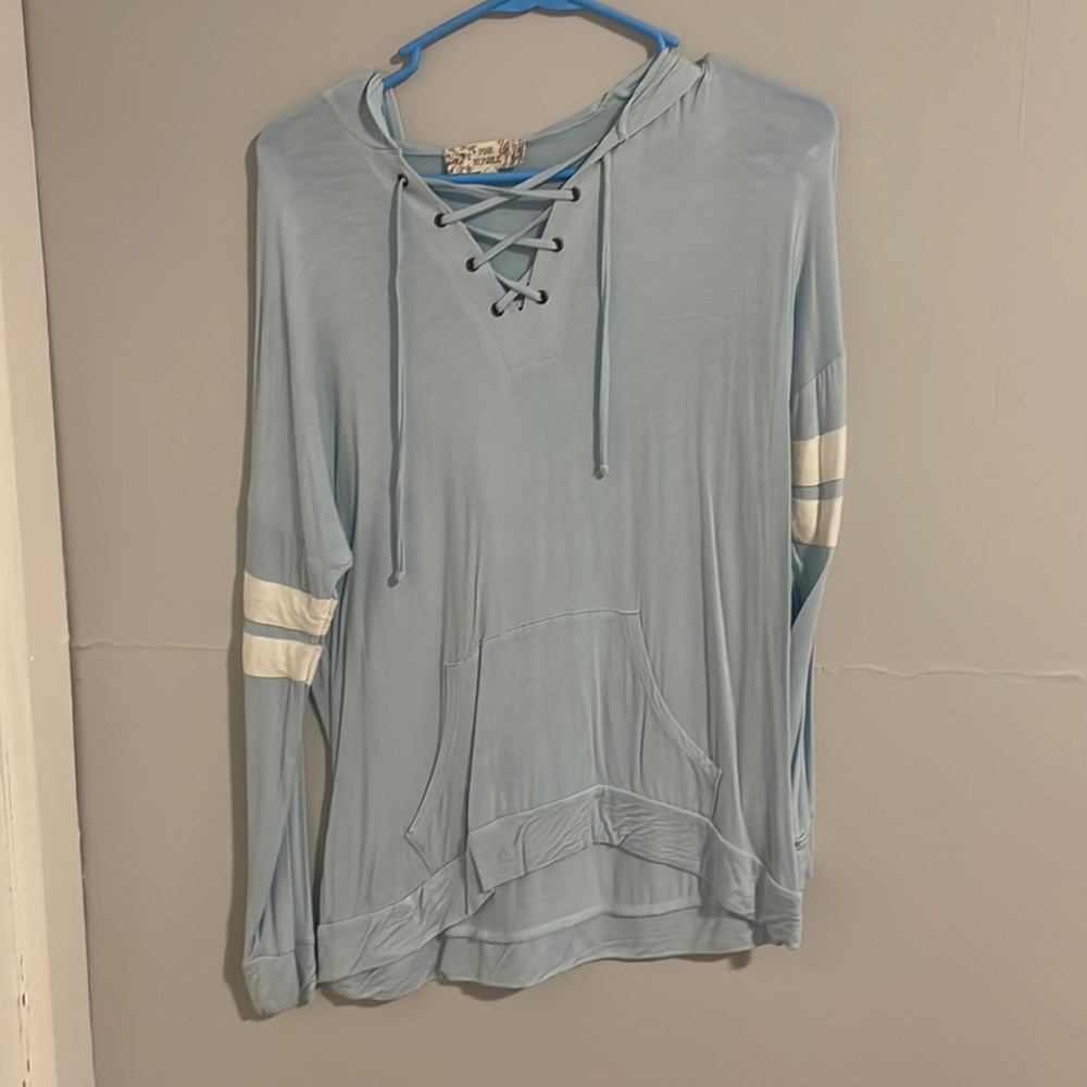 Lightweight sweatshirt